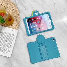 Lade das Bild in den Galerie-Viewer, Cute Dino iPad Case

